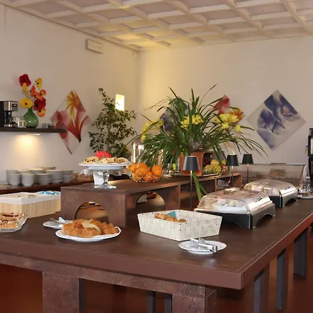 Le Renaie Hotel