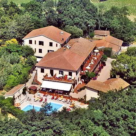 Le Renaie 3*