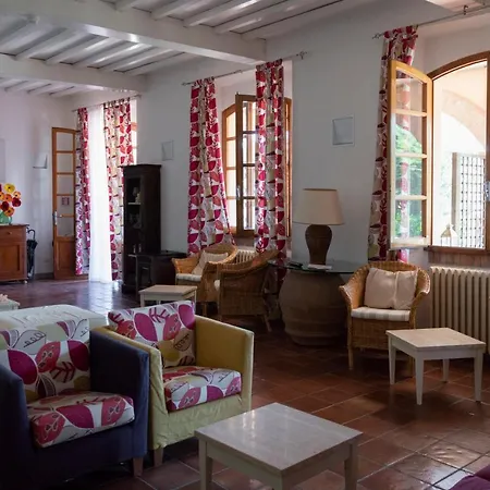Le Renaie Hotel